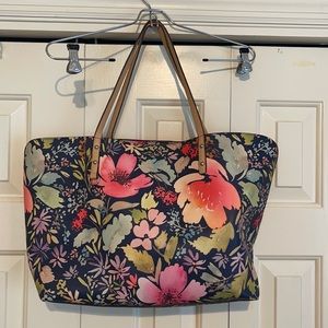 Stunning flower print shoulder bag
